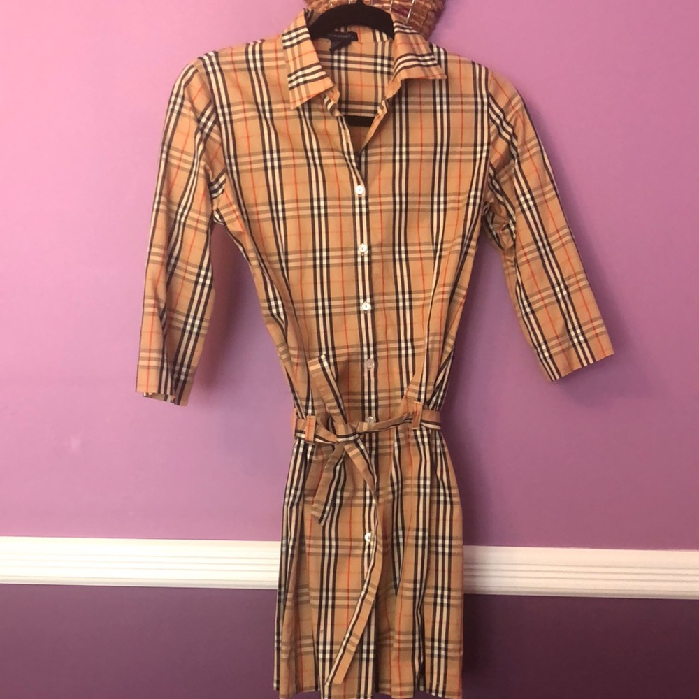 Burberry button down dress